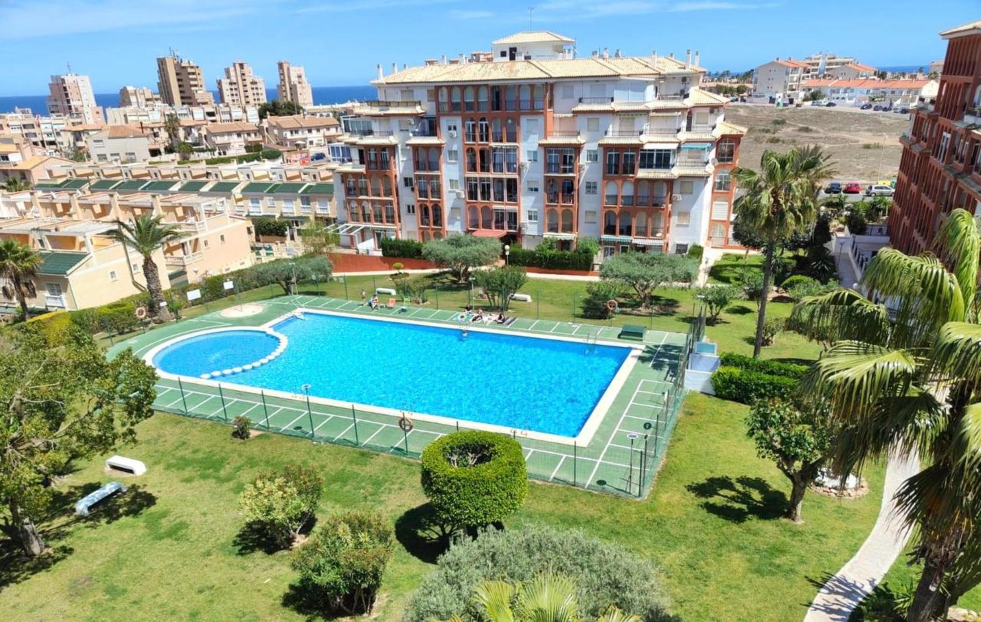 Grace Lägenhet Torrevieja Exteriör bild
